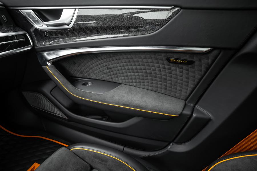 Детали интерьера Audi RS6 Avant by Mansory (C8) 2020 года  (фото 3 из 10)